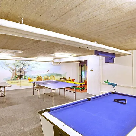V Apartament